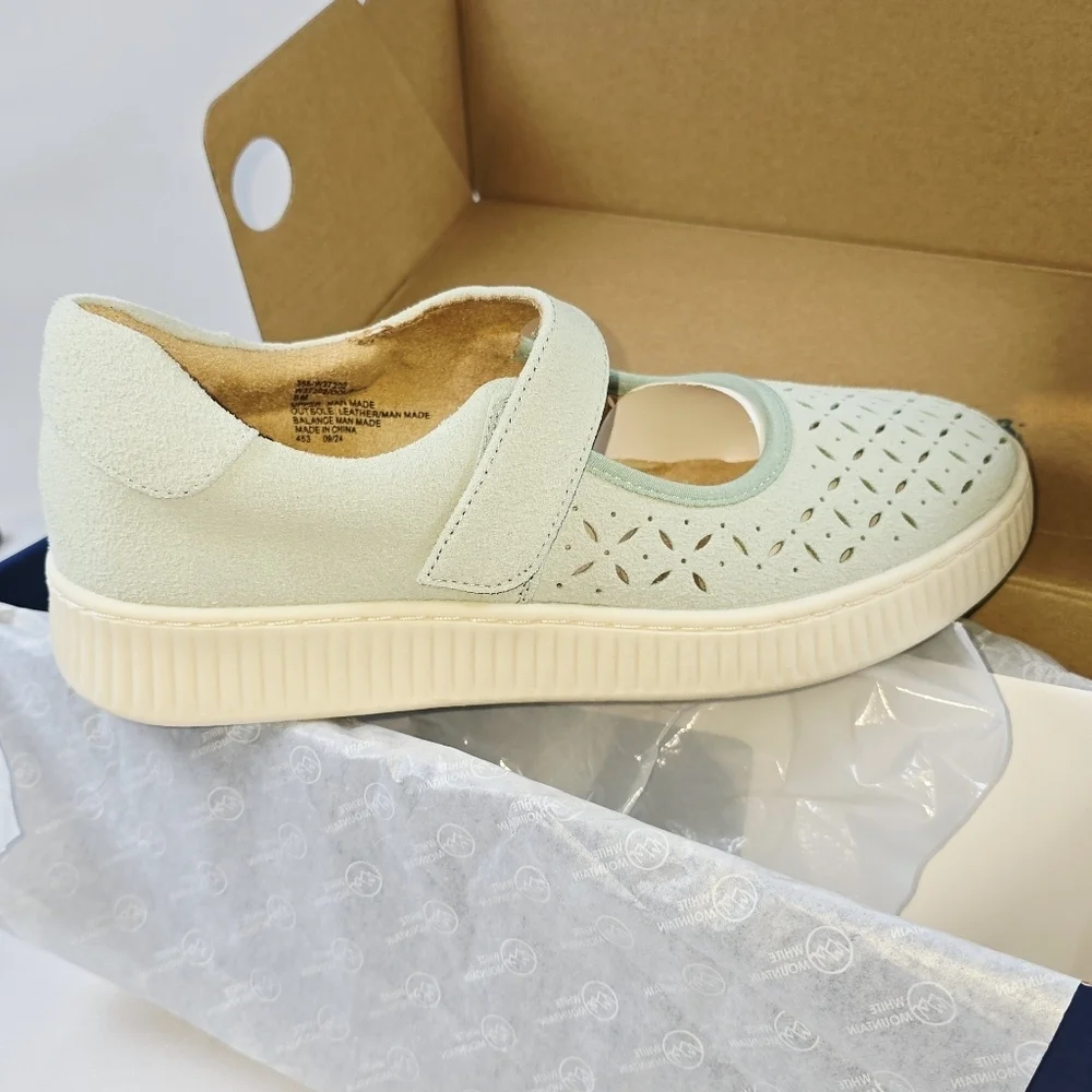 White Mountain | Womens Doubles Mary Jane Hybrid Sneakers In Lt Sage Size 8